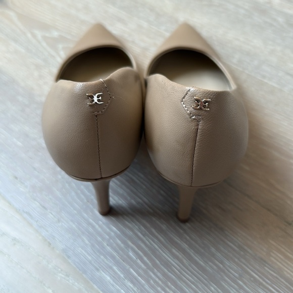 Sam Edelman Vienna Pointed Toe Pump - Picture 5 of 7